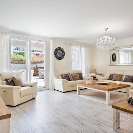 Sitges Spaces Mediterranean Apartments 5 Bedrooms, 4 Bathrooms, 75M2 Terrace, Centre Sitges- Sleeps 11 Екстериор снимка