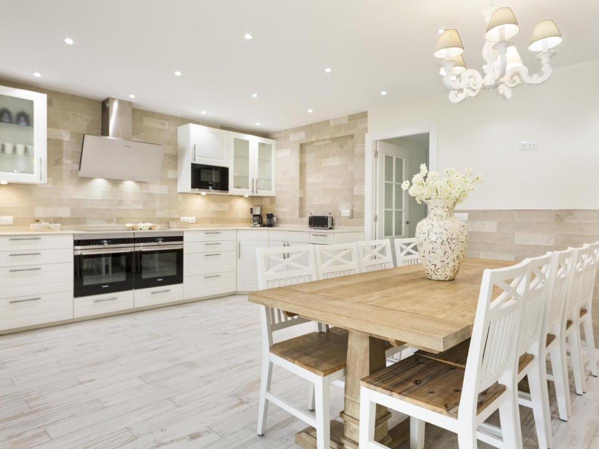 Sitges Spaces Mediterranean Apartments 5 Bedrooms, 4 Bathrooms, 75M2 Terrace, Centre Sitges- Sleeps 11 Екстериор снимка